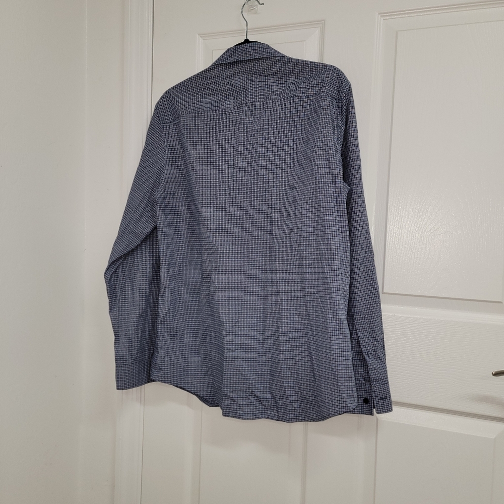 #278 Calvin Klein men's button-up shirts size L - Picture 4 of 4